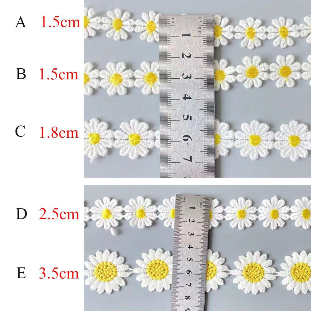 Beautiful White Embroidered Da - огляд і ціна Embroidery Daisy Flower