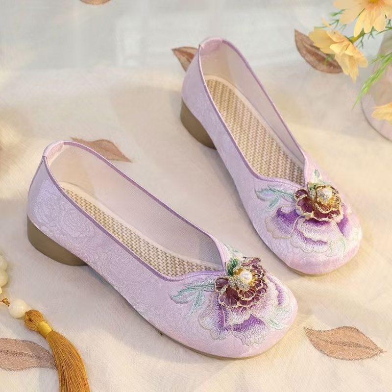 Woman Low Heel Embroidered Clo - огляд і ціна Embroidery Cloth